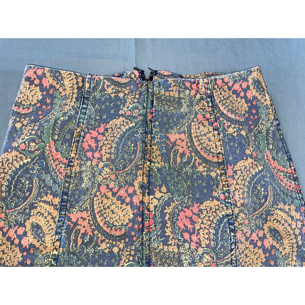 Free People Rear Zip A-Line Short Skirt. Washed Paisley, Women's Size 2. EUC! - Picture 2 of 5
